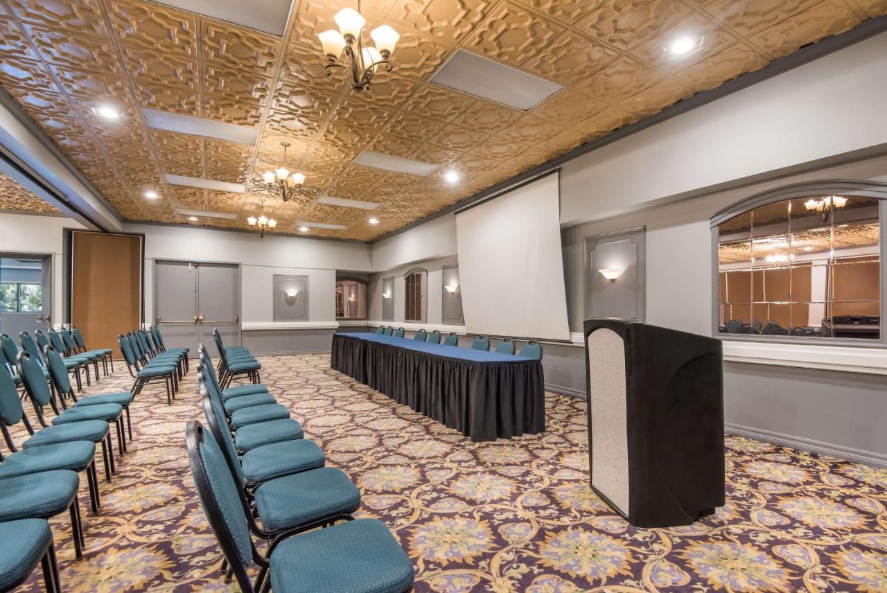 Surestay Plus Hotel By Best Western Reno Airport Exterior photo
