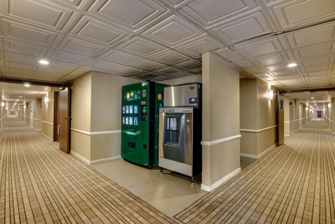 Surestay Plus Hotel By Best Western Reno Airport Exterior photo