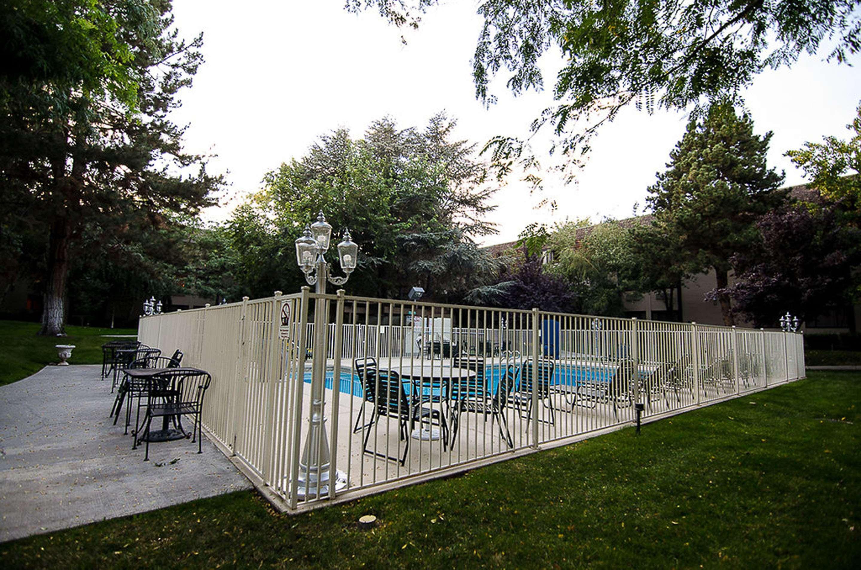Surestay Plus Hotel By Best Western Reno Airport Exterior photo